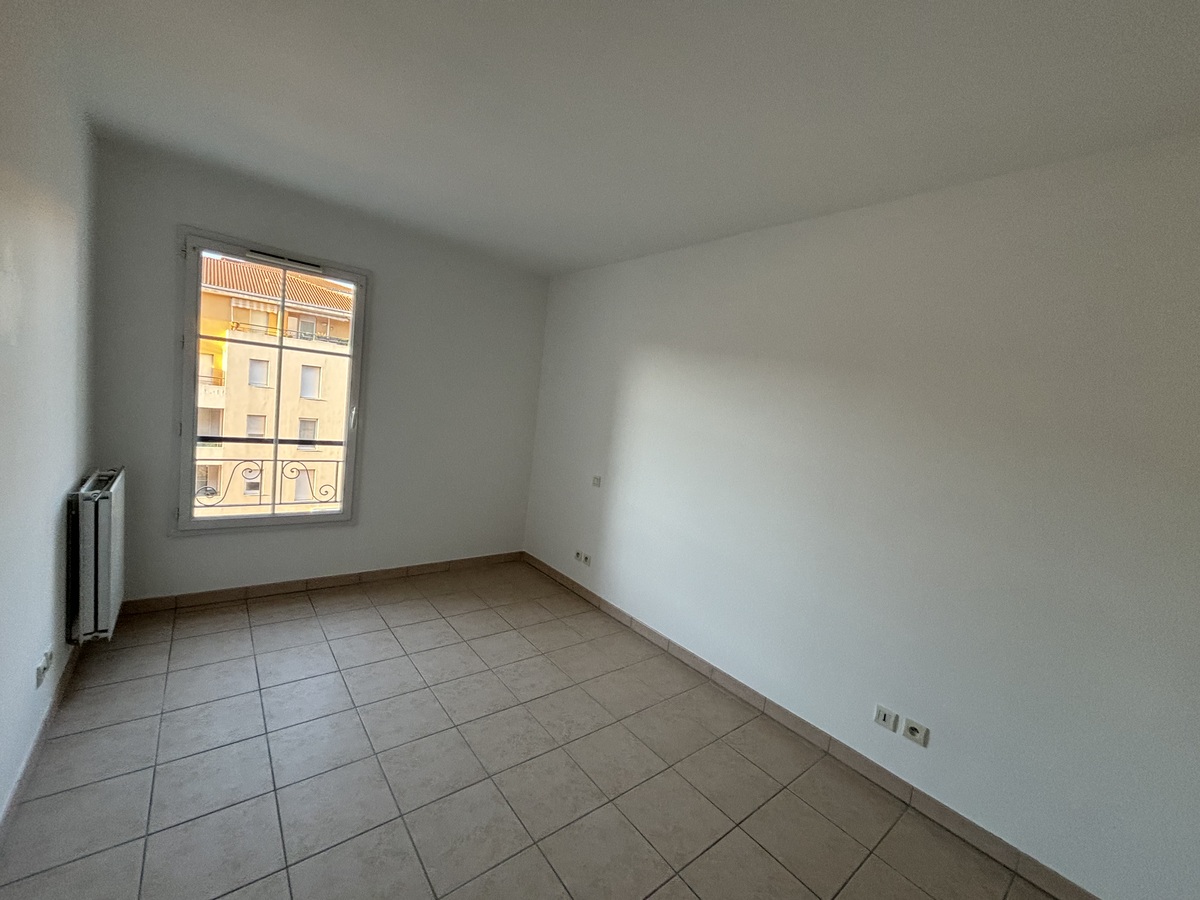 Appartement - Aubagne 13400